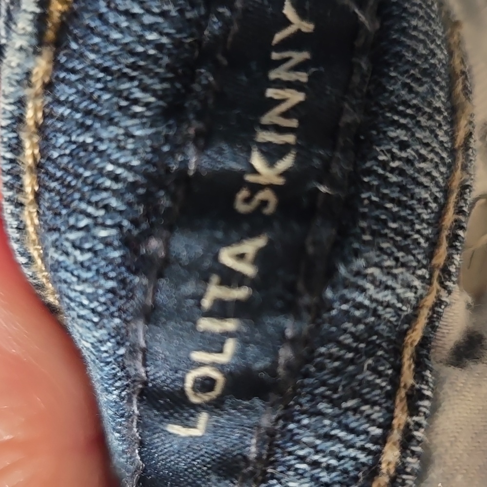 Lucky Lolita Skinny Jeans - Picture 5 of 8